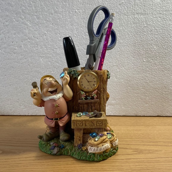 Snow White & the 7 Dwarfs Desk Set Doc Clock Pencil Pen Holder Walt Disney 1999 - Picture 1 of 13